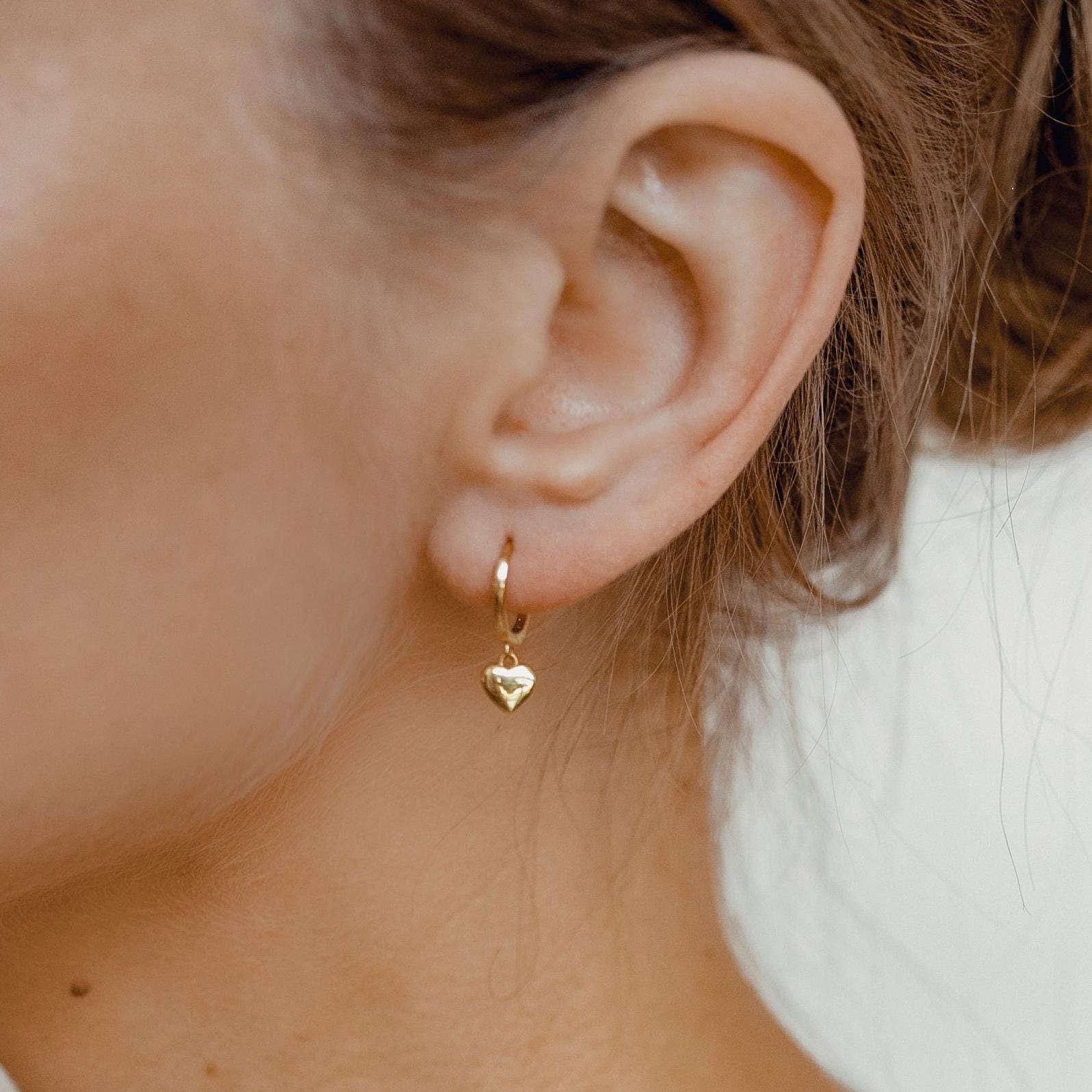 Boucles D'Oreilles Créoles Coeur Suspendu - Plaqué Or 750, Zircons Multicolores, Neuf Avec Étiquettes