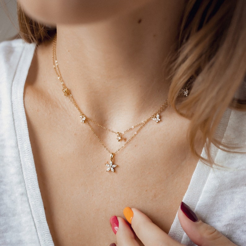 Gänseblümchen Kette mit Schmucksteinen Sterlingsilber in Gold Kette mit Anhänger Blume Sterlingsilber Schmuck Bild 5