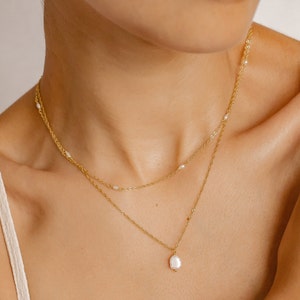 Freshwater Pearl Necklace 2 Layering Necklace Set Single Pearl Necklace Wedding Pearl Station Necklace Pearl Necklaces Gold / Silver Gold