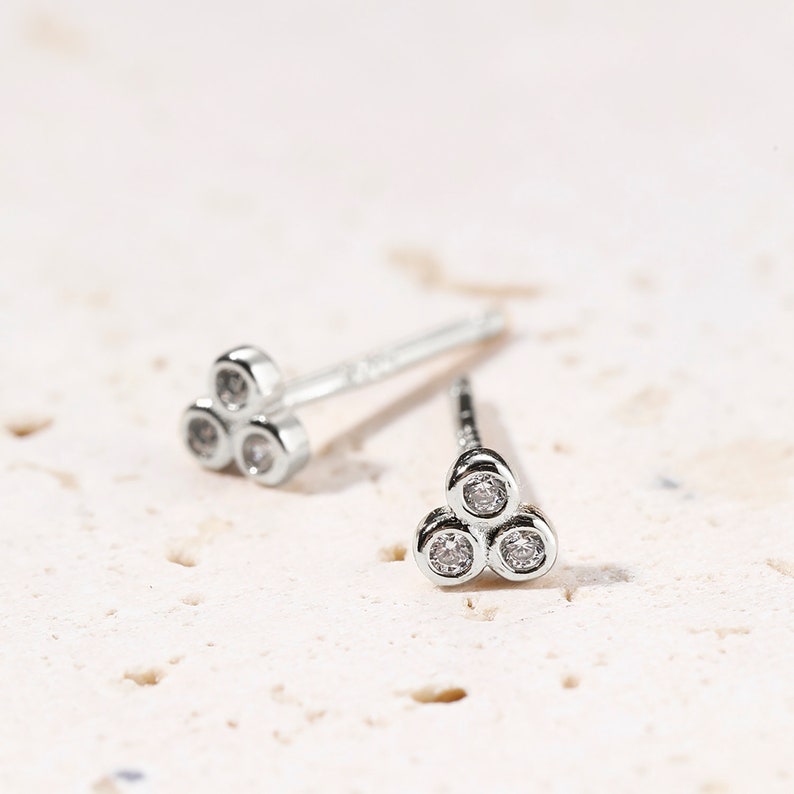 Small Trio Stud Earrings Sterling Silver Three Dots Stud Earrings White and Black Crystal Small Studs Silber