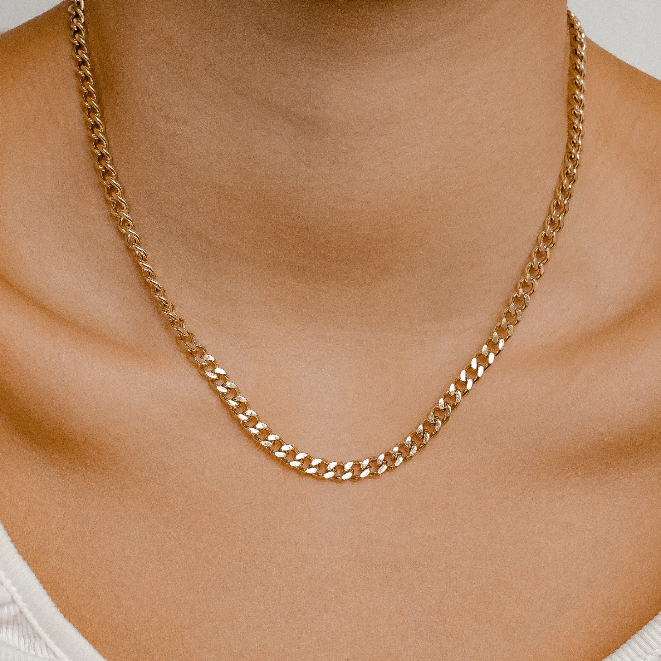 Best Travel Necklace Jewelry Gift | Best Gold Chunky Chain Necklace for Travel, Stylish, Tarnish-resistant, Hypoallergenic, Water-proof, 18K Gold