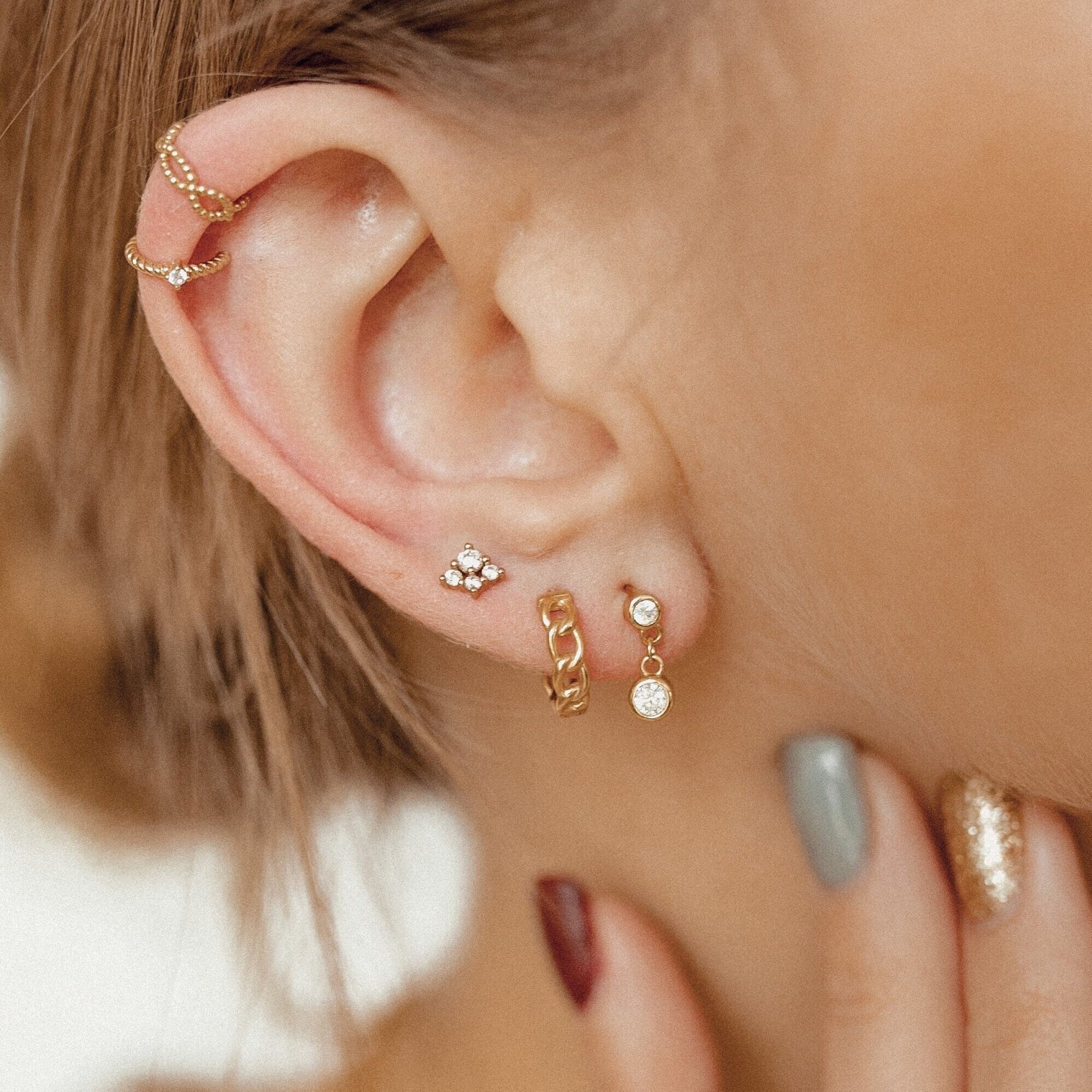 Sunflower Earring, orecchini rotondi in oro 9 o 18 carati | Jas Gold