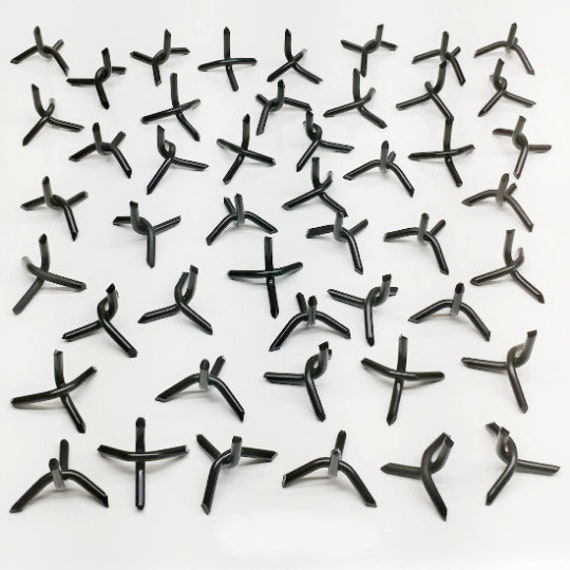 100 Small Caltrops 5 colors Heavy Steel Road Tire Spikes Stars Immobilizers