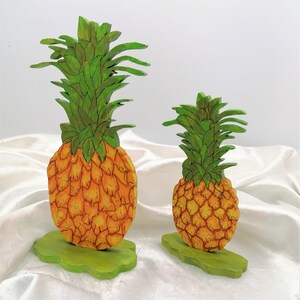 Décoration d'été en bois deux ananas H 23 ou 17 cm fait main de Bavière décoration de table d'été en bois cadeau fruit fruit image 2