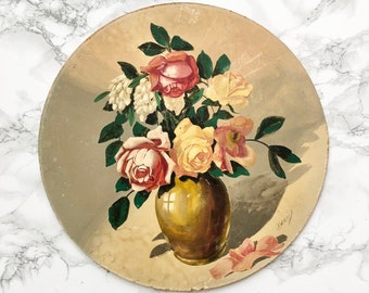 Painting on round panel representing a bouquet of flowers in a vase - Signed