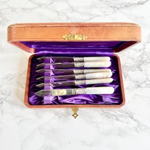 Edwardian antique sterling silver and monogrammed mother of pearl butter cheese afternoon tea knives set original leather case precious