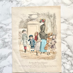 La Gazette Rose Illustrée - Grande gravure ancienne reprise à l'aquarelle représentant la mode pour enfants et jeunes filles au XIXe siècle