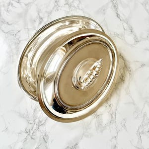 Pair of large vintage oval lidded tureen in silver metal with a pearl decor Sheffield High quality