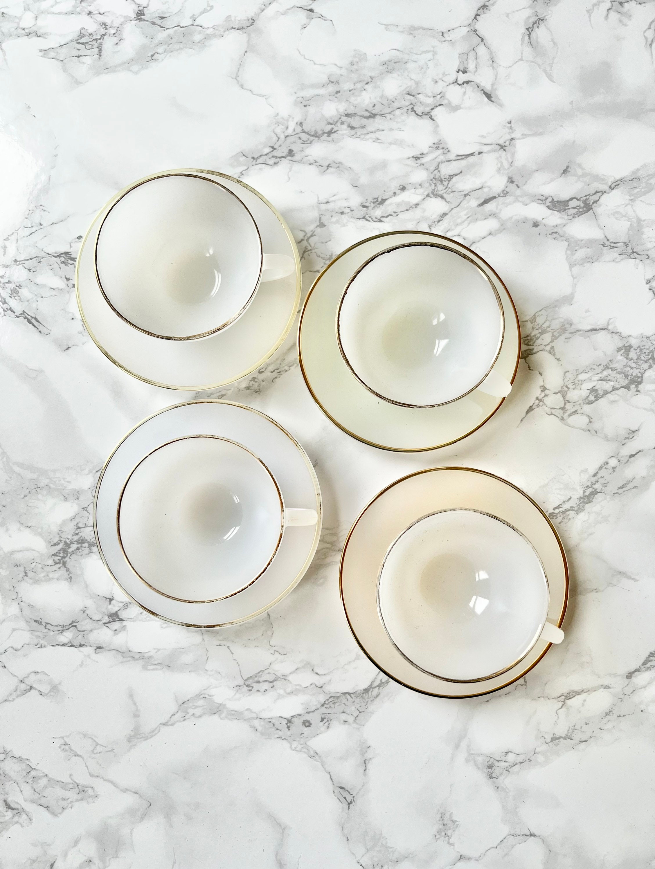 Ensemble de 4 Tasses et Sous Arlequin La Marque Arcopal