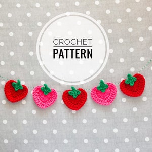 Strawberry Crochet Garland pattern, easy crochet pattern, crochet bunting