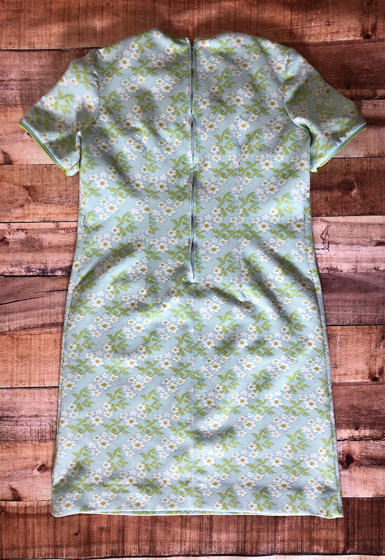 1960s House Dress image 4