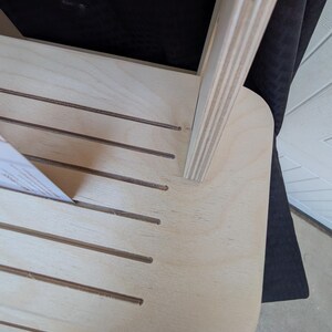 3-Tier-Verkäufer-Ausstellungsregal mit Pegboard-Backer-Schmuckkarte-Ausstellungsstand für Handwerksmessen Bild 4