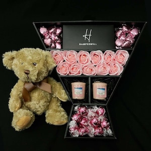 The Pink Yankee Candle and Chocolate Bouquet