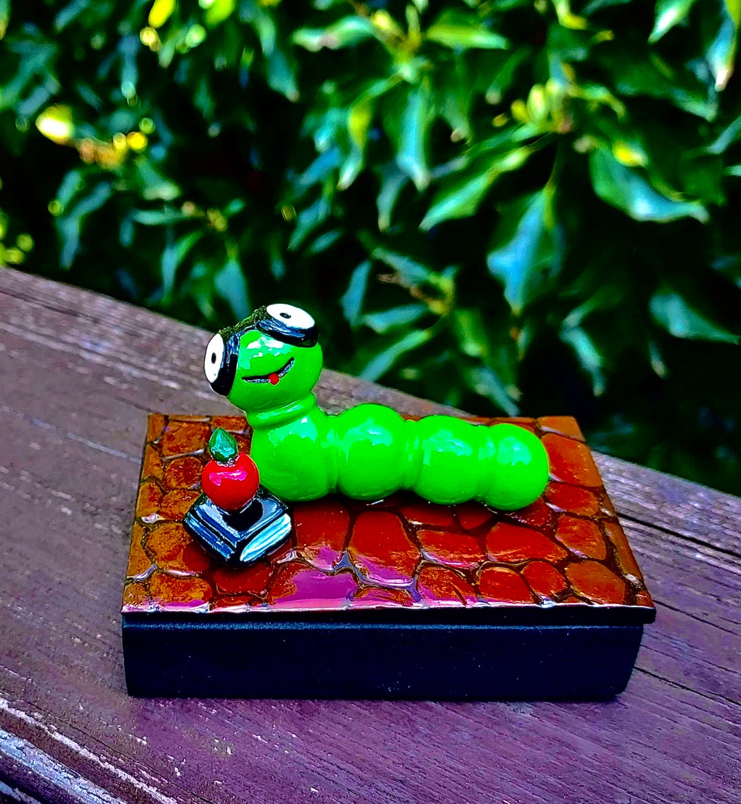 ADORABLE BOOKWORM Sculpture - Etsy