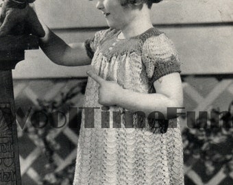 Patrón de tejido para niñas, vestido vintage de los años 1930 y 1940, diseño festoneado/ondulado, de 2 a 3 años