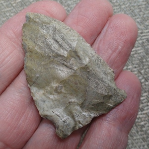 Nice Authentic Arrowhead found In Indiana / Artifact, Relic, Arrowhead