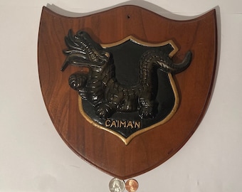 plaque vintage en bois et métal de la marine, U.S.S. Caiman SS-323, U.S. Navy, Service des sous-marins
