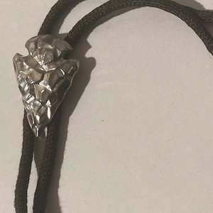 Vintage Metal Bolo Tie, Silver, Arrowhead, Native Design, 2&quot; x 1 1/4&quot;, Nice Western Design, Quality, Heavy Duty, Made in USA, Country