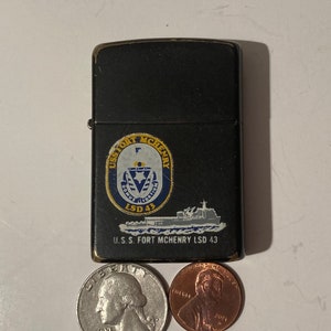 高質で安価 Vintage Metal Dock LSD-43, Mchenry Fort U.S.S. Zippo, コレクション
