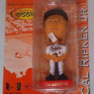 Vintage 1998 New Humorous Chicago Cubs Sammy Sosa 1999 Bobble Head 7&quot; Premier Edition Figure