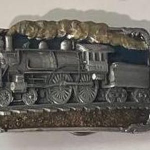 Vintage 1986 Metal Belt Buckle, Train, Steam Engine, Railroad, Enamel, Nice Design, 3 1/4&quot; x 2&quot;, Heavy Duty, Quality, Thick Metal