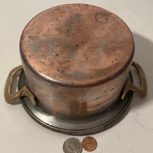 Vintage Metall Kupfer und Messing Topf, Pfanne, schöne Qualität, 18 x 10 cm Topfgröße, zum Kochen, Backen, Hängen Display, Kochen, Backen