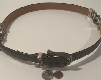 Ceinture Fine Vintage En Cuir Bleu Brillant Et Marron – Fermoir Métal Argenté Réglable – Taille 90 – Comme Neuf