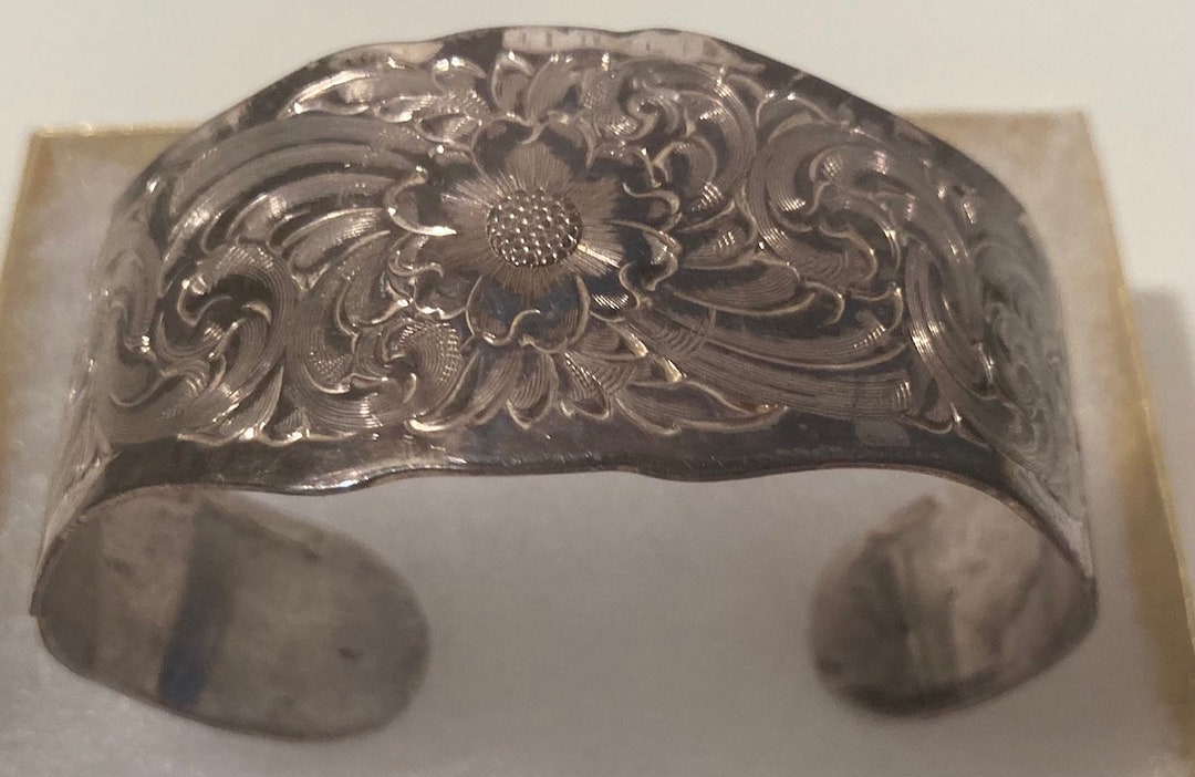 Bracelet Vintage Montana En Métal Doré - Occasion Superbe état