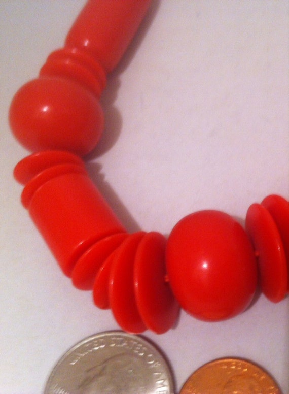 Vintage Ladies Necklace, Choker, Round Red Neckla… - image 1