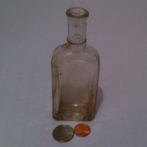 Vintage Glass Bottle, 5 1/2&quot;, Van Duzer, Full Measure, Old Heavy Duty Thick Glass Bottle, Collectible Glass