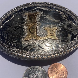 Hebilla de cinturón de metal vintage, plata y latón, inicial L, letra L, platería de coleccionista, bonito diseño occidental, 10 x 7,6 cm, resistente, de calidad.