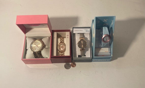 Lote de 4 Relojes de Pulsera Vintage en Estuches Originales Moda Tiempo Reloj Accesorio de Ropa Calidad Bonito En Caja Envio Gratis Etsy Espana