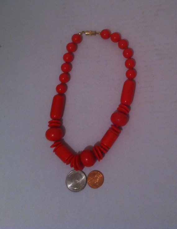 Vintage Ladies Necklace, Choker, Round Red Neckla… - image 2