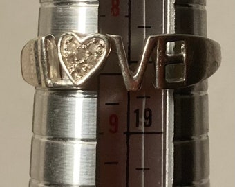 Vintage Sterling Silver Ring with Nice Love Design, Nice Design, Quality