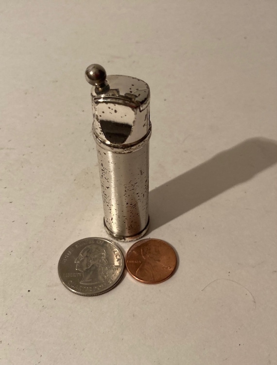Vintage Metal Round Silver Lighter, Old Vintage Lighter