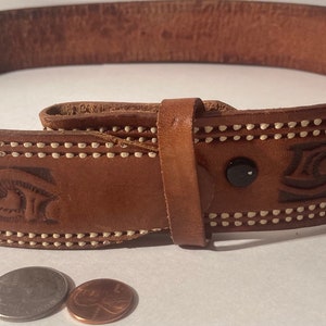 Vintage Leather Belt, Hand Tooled, Really Nice Leather, Heavy Duty, Quality, Size 30 to 34 Country and Western, Western Wear, Heavy Duty