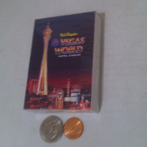 Cartas de jogar vintage, cartas de pôquer, 5 cartas Stud, 21, jogos de azar, feitas nos EUA, ainda seladas de fábrica, Vegas World