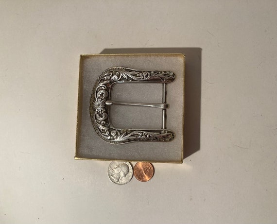 Vintage top metal belts