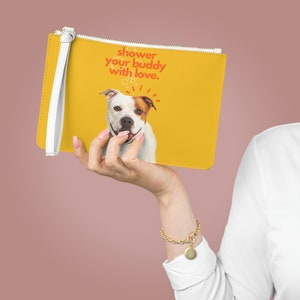 Bolso de mano con forma de perro para bañar a tu amigo con amor