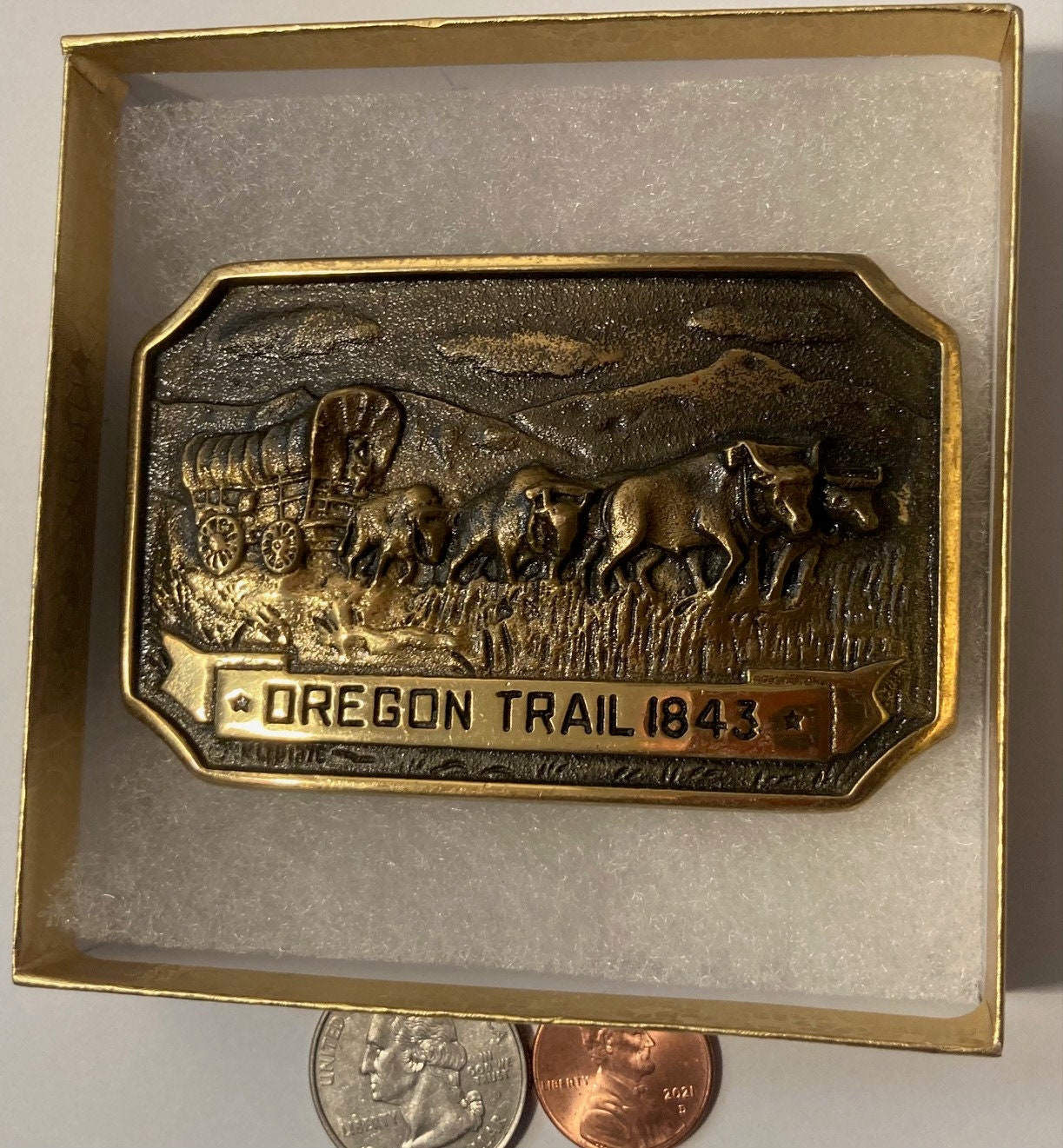 Vintage 1978 Metal Belt Buckle, Brass, Oregon Trail 1843  display picture 3
