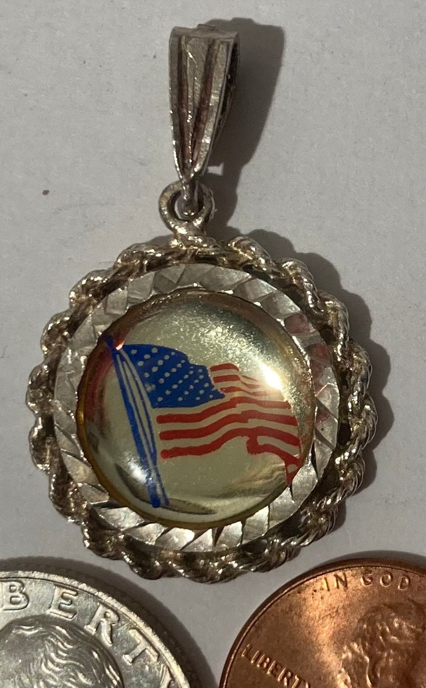 ヴィンテージ スターリング シルバー 925 メタル ペンダント、United