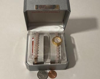 Orologio da polso vintage Gloria Vanderbilt con custodia originale, moda, tempo, orologio, accessorio di abbigliamento, qualità, bello, in scatola
