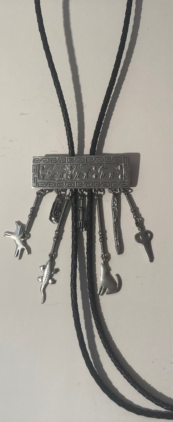 Vintage 1986 Metal Bolo Tie, Silver with Nice Hang
