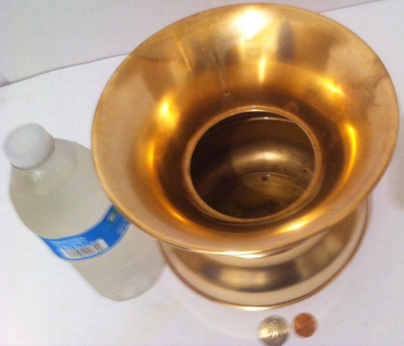 Vase Table Display Vintage Metal Brass Planter Home Decor 7 12 x 7 Shelf Display