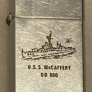 Encendedor Zippo vintage de metal, U.S.S. McCaffery DD-860, destructor de la Armada, fabricado en EE. UU.