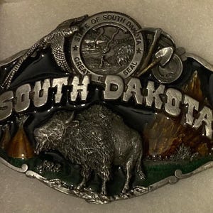 Vintage 1987 Metal Belt Buckle, South Dakota, The Great State Seal, Nice Design, 3 1/4&quot; x 2 3/4&quot;, Heavy Duty, Quality, Thick Metal