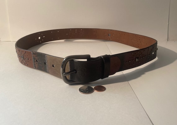 Vintage Leather Belt and Buckle, Fossil, Nice Design  display picture 2