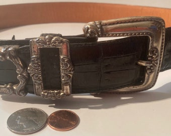 Cinturón y hebilla de cuero vintage de 1993, Brighton, diseño plateado realmente agradable, sensación pesada, calidad, tamaño 30 a 34 Country y Western