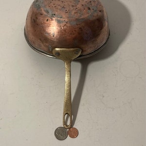 Vintage Metall Kupfer und Messing Topf, Pfanne, schöne Qualität, 33 cm lang und 18 cm x 3 cm, Topfgröße, zum Kochen, Backen, Hängen Display, Kochen
