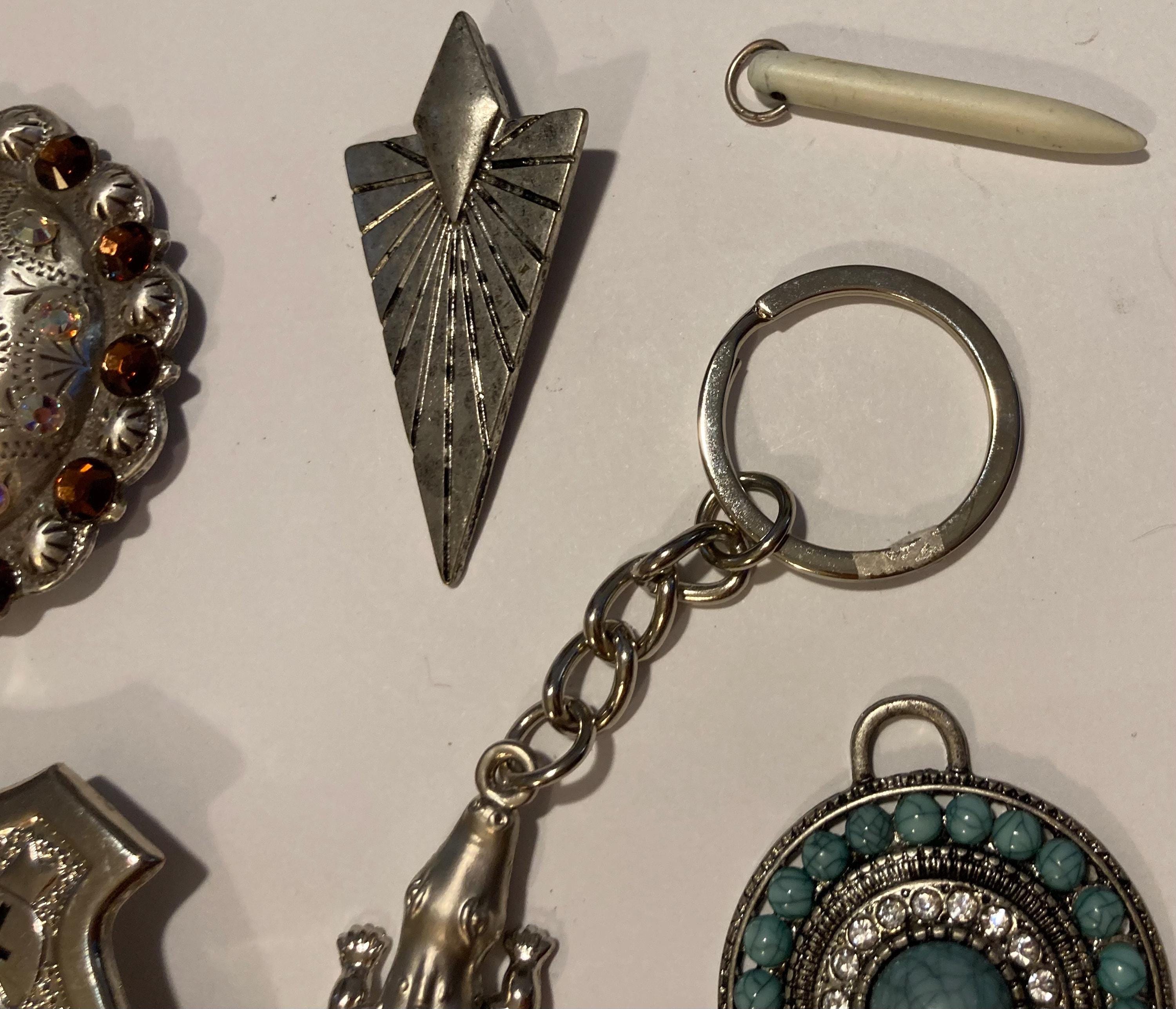 Vintage Lot of 10 Different Nice Items, Money Clip, Badge, Alligator ...